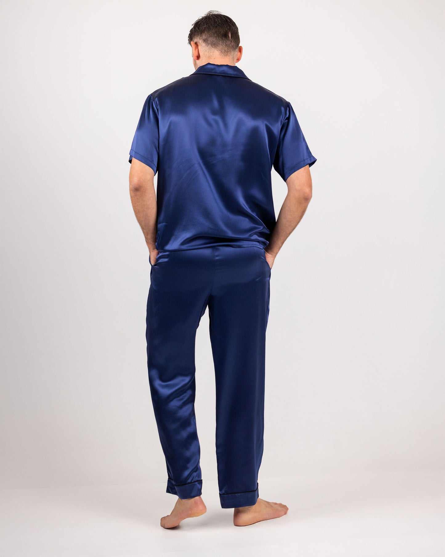 Savannah Silk Herre Lounge-sett Navy R6__1411-Edit silke pysjamas