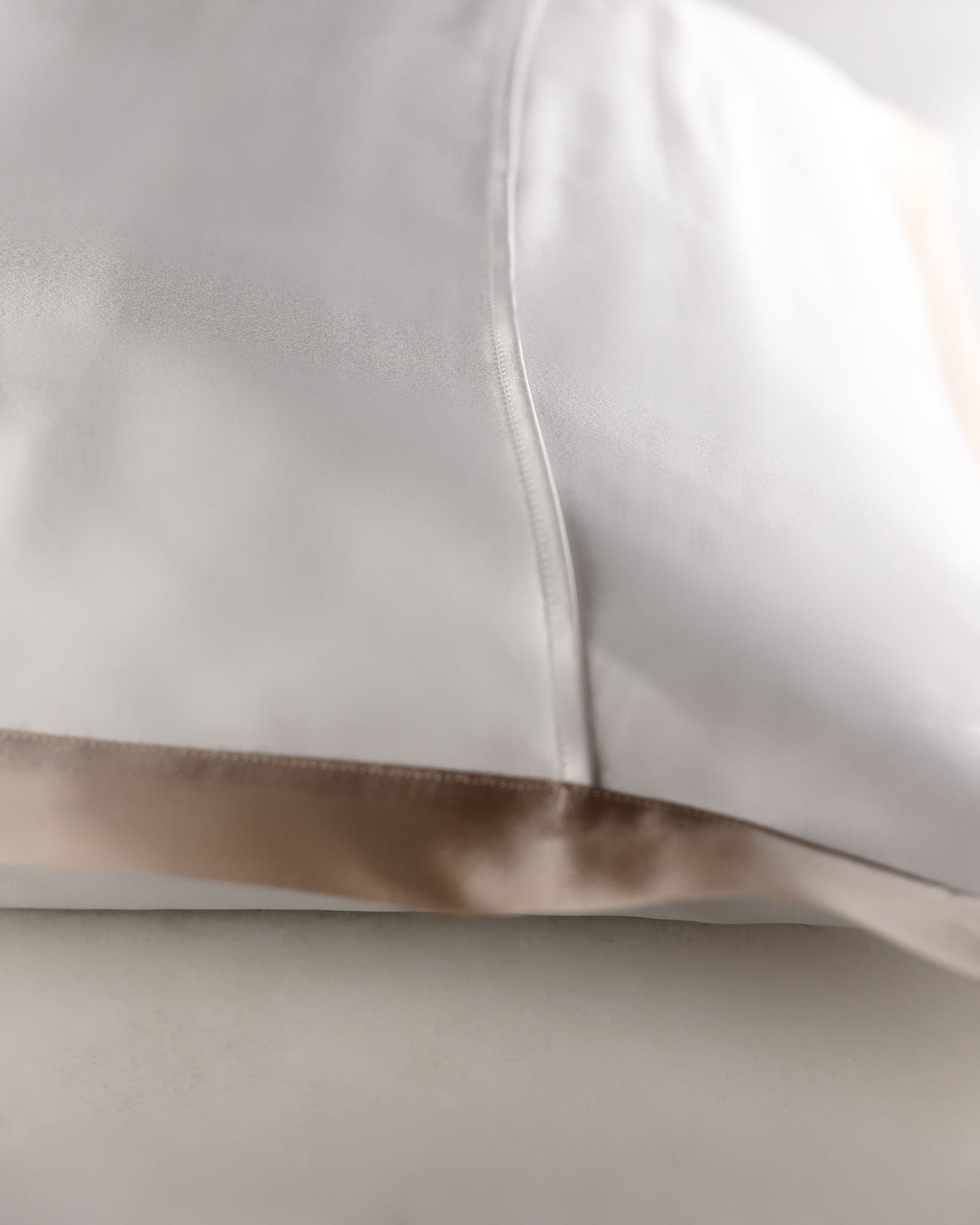 Oxford Silkeputetrekk 25MM (50x70cm) Beige Silke_putetrekk_silke