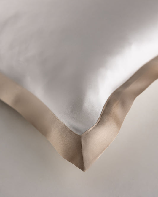 Oxford Silkeputetrekk 25MM (50x70cm) Beige Silkeputetrekk_champagne_kant